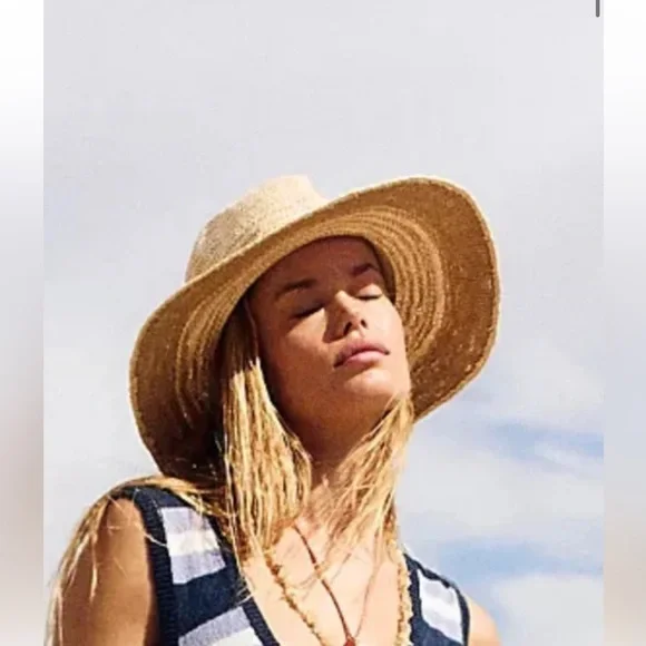 Free People Soft Spoken Packable Hat in Tan Combo Retail$68 NWOT - Picture 2 of 7